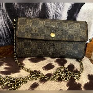 Louis Vuitton Damier wallet / crossbody AUTHENTIC BILLFOLD PURSE LV